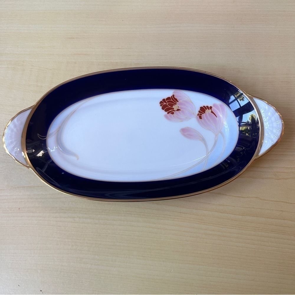 Vintage Legacy by Noritaki Formal butter dish Serving platter blue, white & gold